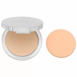 Clinique Superpowder Double Face Makeup | Long-Wearing 2-in-1 Powder And Foundation | Extra-Cling Formula For Double Coverage | Free Of Parabens, Phthalates, And Sulfates | Matte Beige - 0.35 Oz
